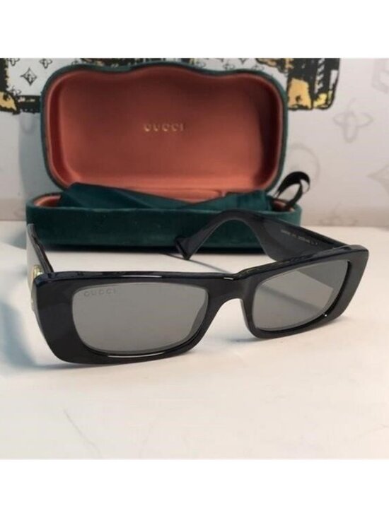 New ✨ Authentic Gucci GG0516S 013 Sunglasses – Grey Frame with Silver Mirror Len main image 9